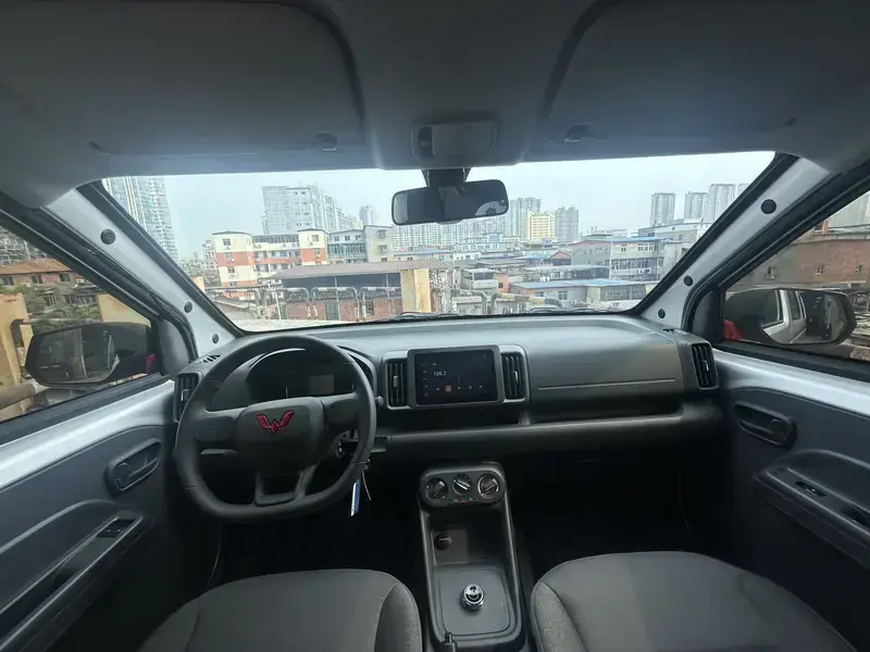 2026 Wuling Wuling Rongguang EV с пробегом 6 300 км