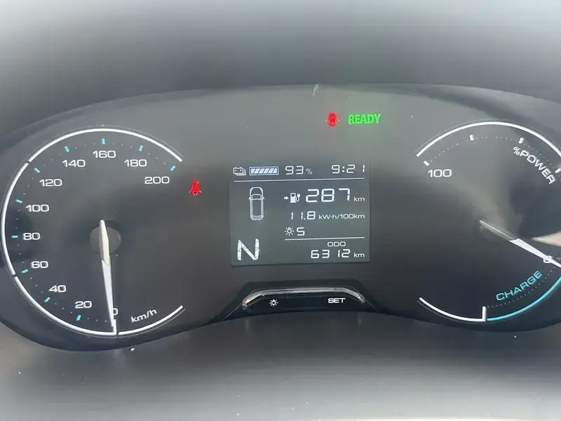 2026 Wuling Wuling Rongguang EV с пробегом 6 300 км