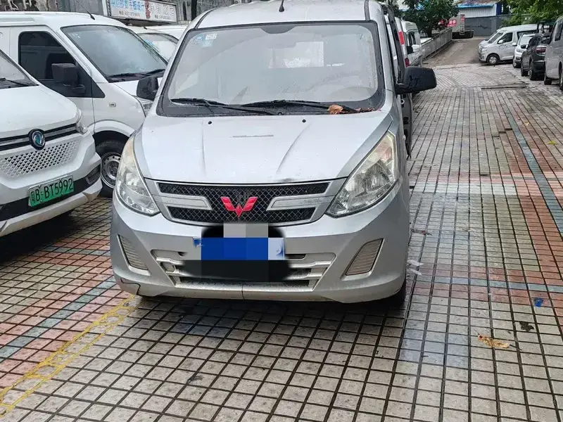 2019 Wuling Wuling Rongguang V с пробегом 80 000 км
