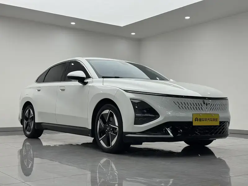 2023 Wuling Wuling Xingguang с пробегом 12 500 км