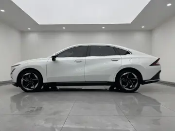 2023 Wuling Wuling Xingguang с пробегом 12 500 км