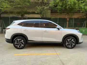 2025 Wuling Wuling Xingguang S с пробегом 48 000 км