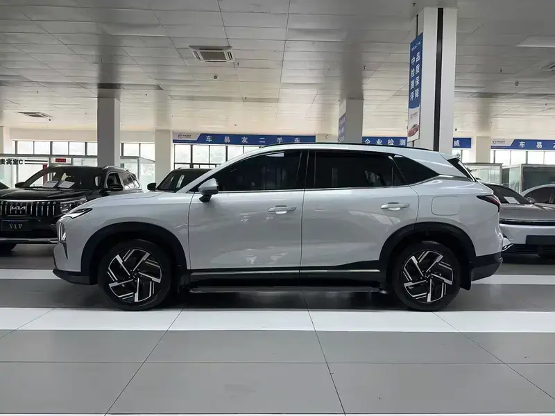 2025 Wuling Wuling Xingguang S с пробегом 31 000 км