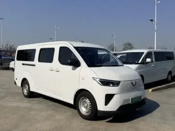 2025 Wuling Wuling Yangguang с пробегом 29 300 км