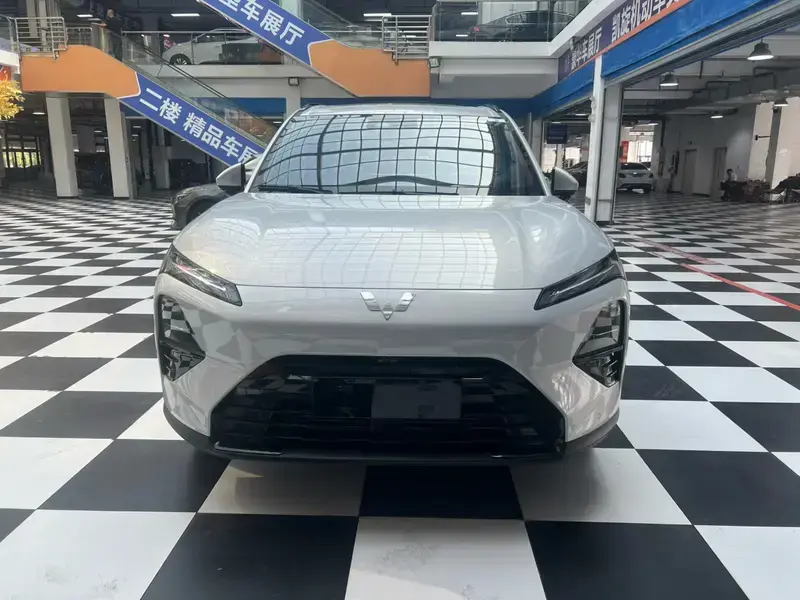 2025 Wuling Wuling Xingguang S с пробегом 42 000 км