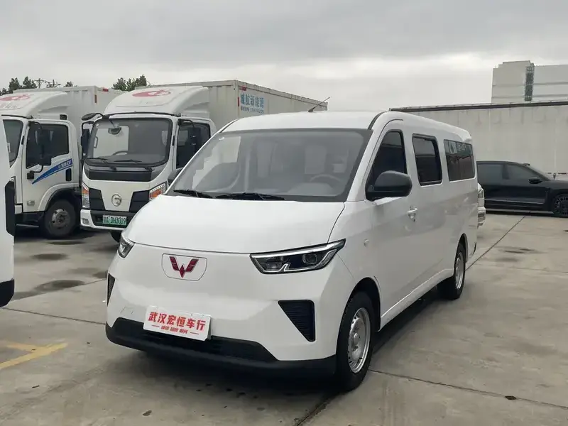 2024 Wuling Wuling Yangguang с пробегом 16 000 км