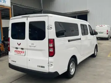 2024 Wuling Wuling Yangguang с пробегом 16 000 км