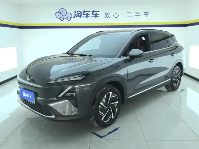 2025 Wuling Wuling Xingguang S с пробегом 6 000 км