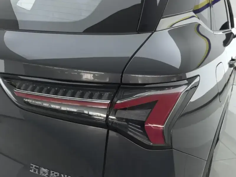 2025 Wuling Wuling Xingguang S с пробегом 6 000 км