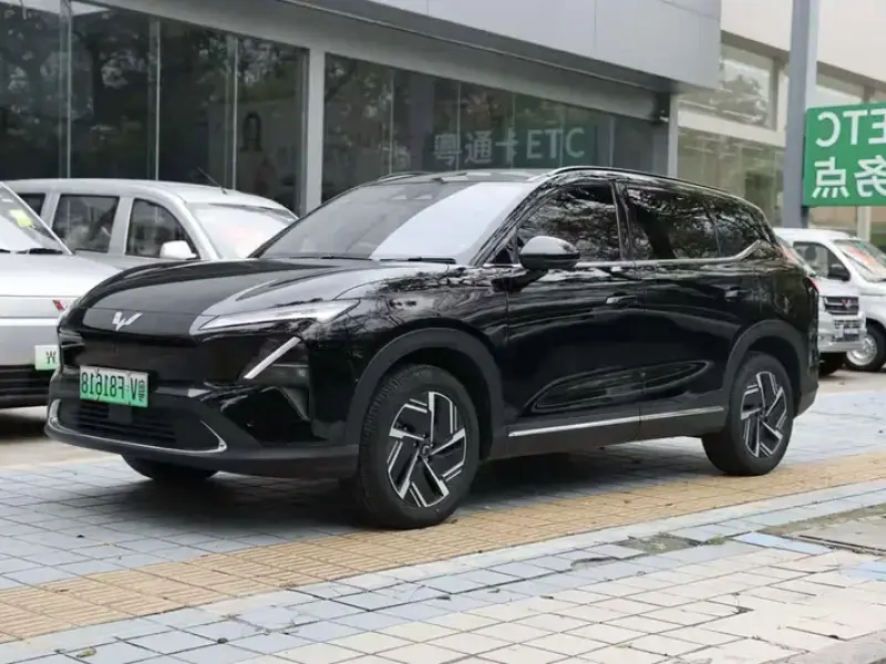 2025 Wuling Wuling Xingguang S с пробегом 2 100 км