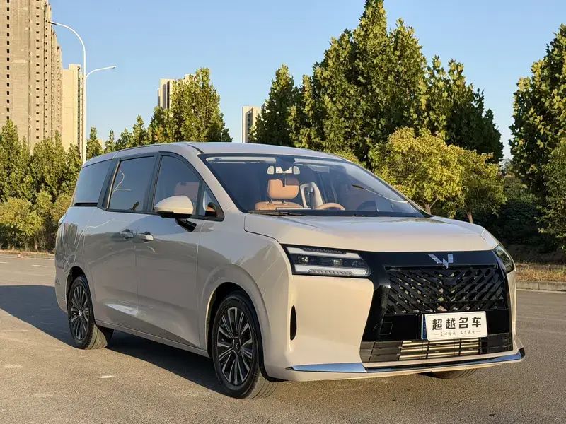 2025 Wuling Xingguang 730 с пробегом 3 000 км