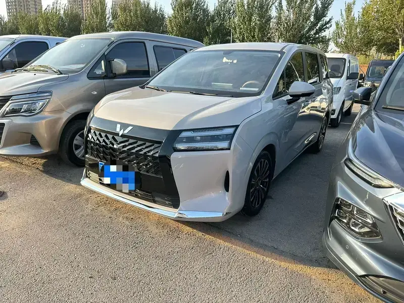 2025 Wuling Xingguang 730 с пробегом 2 500 км