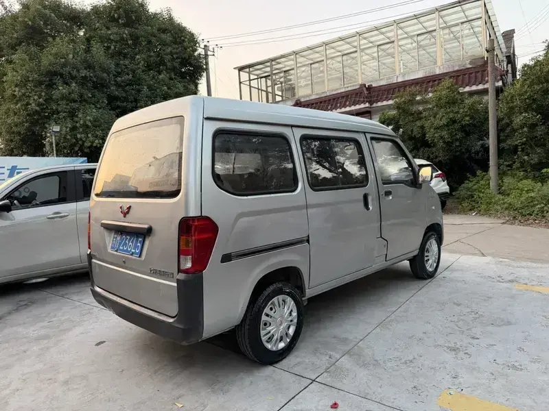 2015 Wuling Wuling Zhiguang с пробегом 129 700 км