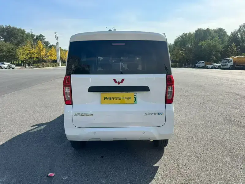 2025 Wuling Wuling Zhiguang NEV с пробегом 6 000 км
