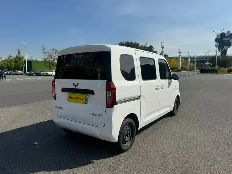 2025 Wuling Wuling Zhiguang NEV с пробегом 6 000 км