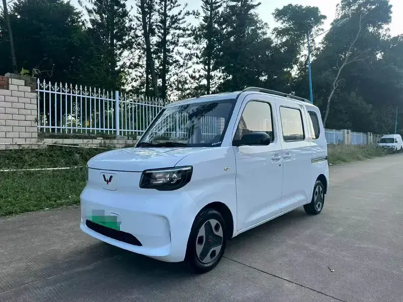 2025 Wuling Wuling Zhiguang NEV с пробегом 17 000 км