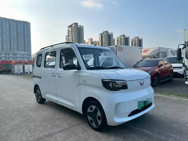 2025 Wuling Wuling Zhiguang NEV с пробегом 17 000 км