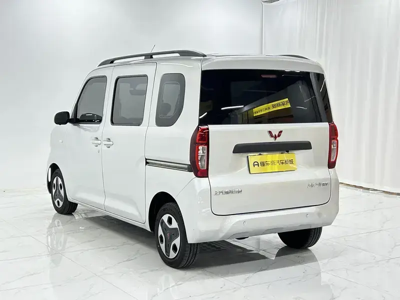 2025 Wuling Wuling Zhiguang NEV с пробегом 3 700 км