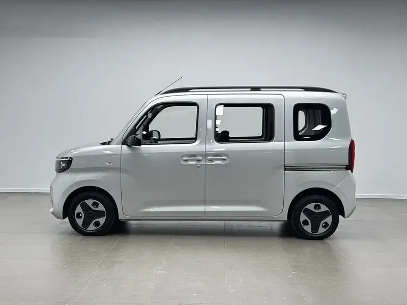 2025 Wuling Wuling Zhiguang NEV с пробегом 200 км