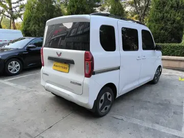 2025 Wuling Wuling Zhiguang NEV с пробегом 27 400 км