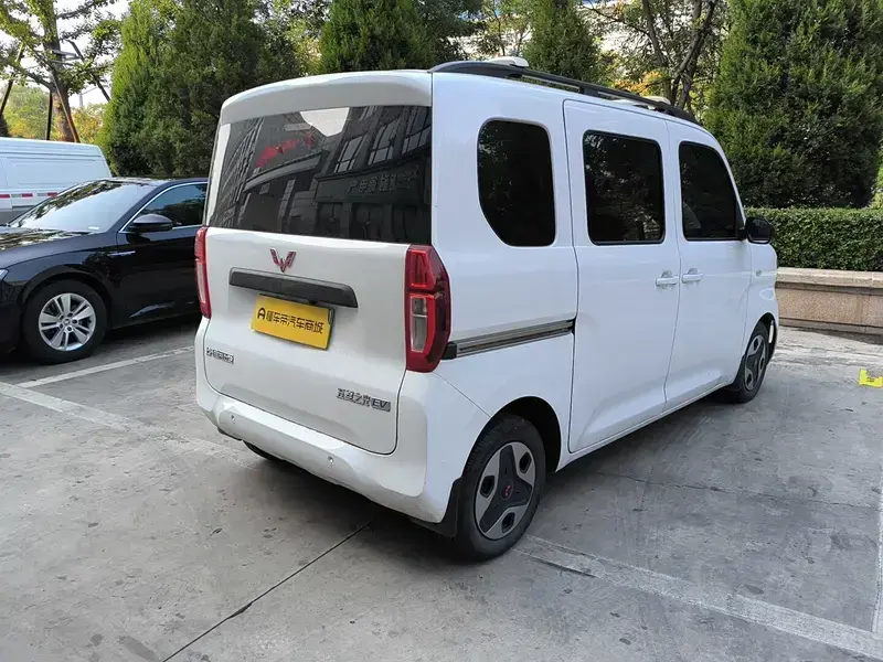 2025 Wuling Wuling Zhiguang NEV с пробегом 27 400 км