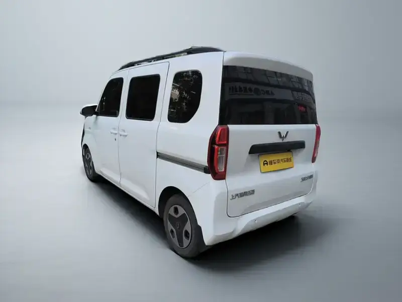 2025 Wuling Wuling Zhiguang NEV с пробегом 27 400 км