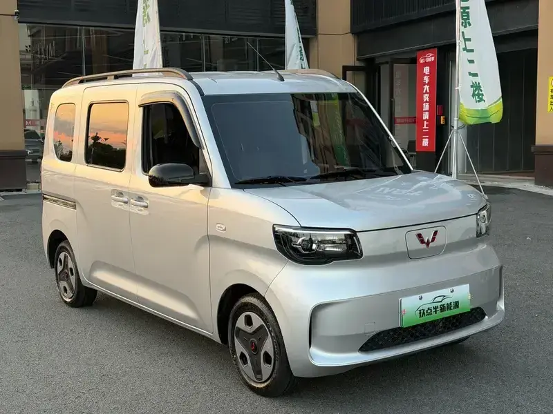 2025 Wuling Wuling Zhiguang NEV с пробегом 34 000 км