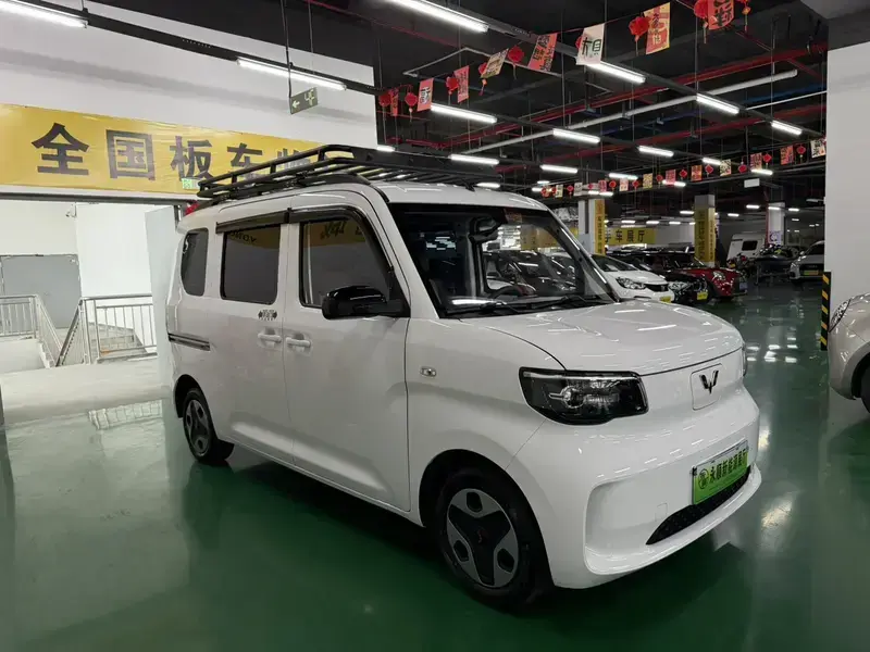 2025 Wuling Wuling Zhiguang NEV с пробегом 21 000 км
