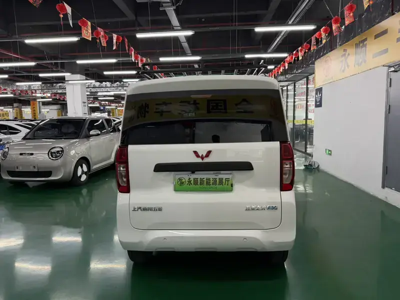 2025 Wuling Wuling Zhiguang NEV с пробегом 21 000 км