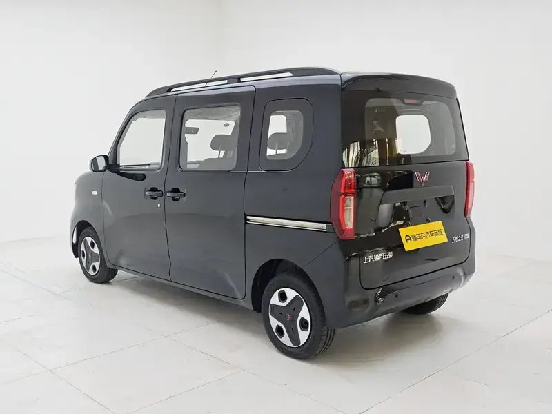 2025 Wuling Wuling Zhiguang NEV с пробегом 100 км