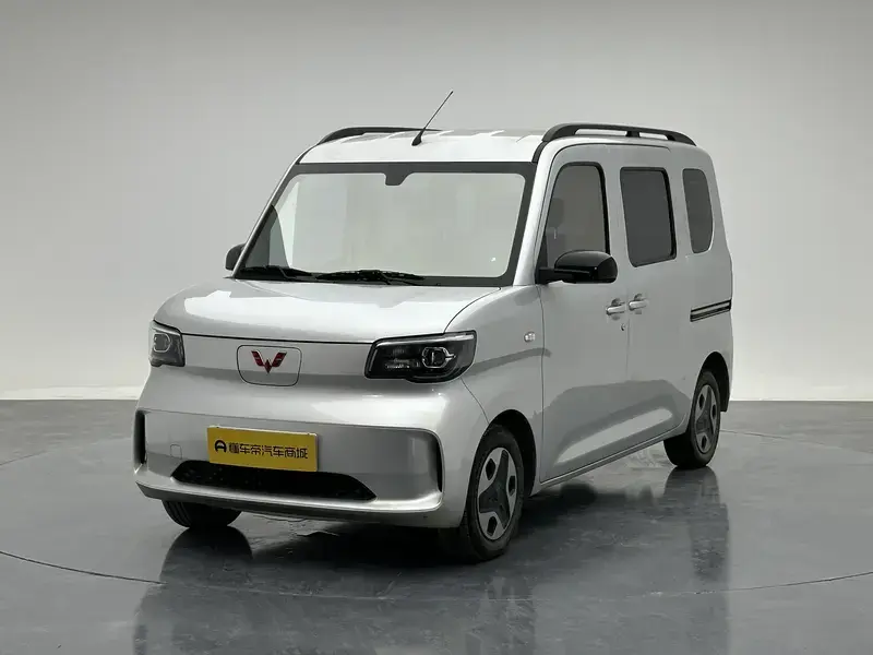 2025 Wuling Wuling Zhiguang NEV с пробегом 19 600 км