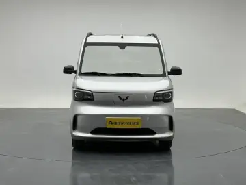 2025 Wuling Wuling Zhiguang NEV с пробегом 19 600 км