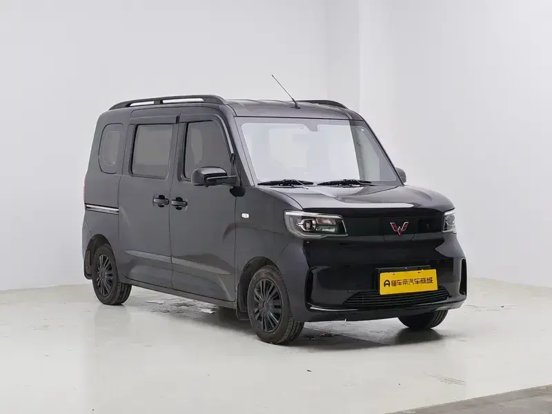 2025 Wuling Wuling Zhiguang NEV с пробегом 4 700 км