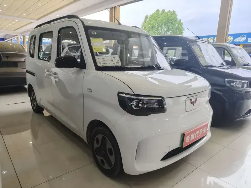 2025 Wuling Wuling Zhiguang NEV с пробегом 100 км