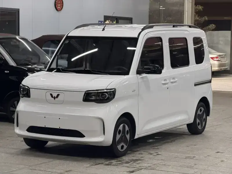 2025 Wuling Wuling Zhiguang NEV с пробегом 12 000 км