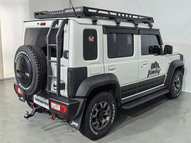 2025 Suzuki Jimny с пробегом 7 000 км