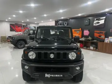 2025 Suzuki Jimny с пробегом 12 000 км