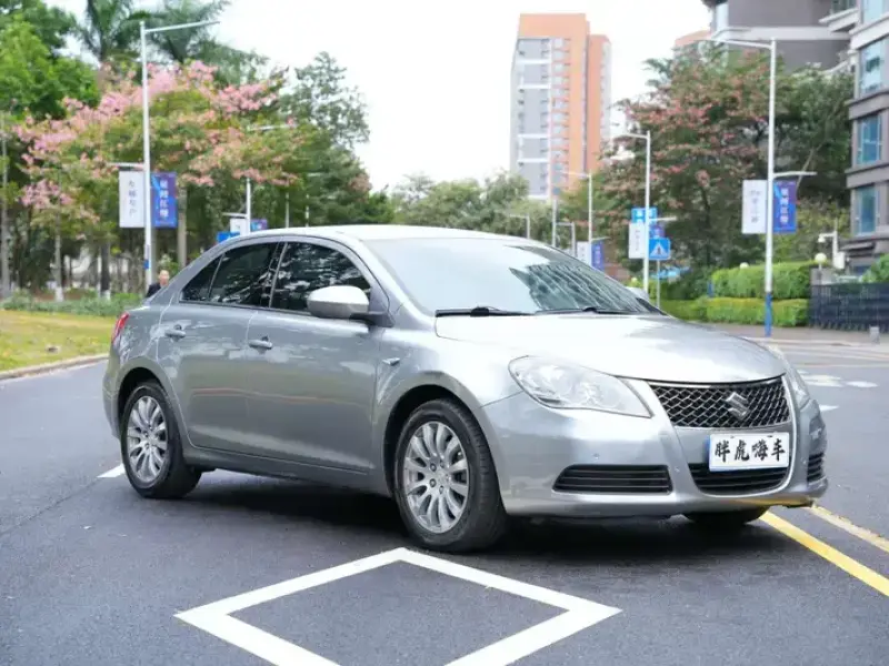 2011 Suzuki Kizashi с пробегом 76 200 км