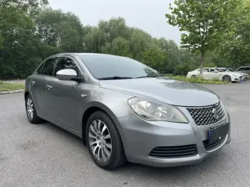 2011 Suzuki Kizashi с пробегом 29 000 км