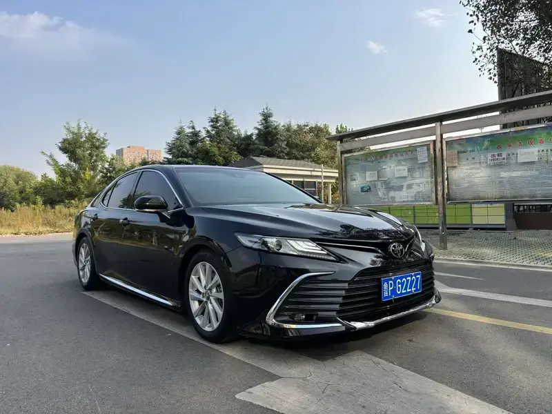 2023 Toyota Camry с пробегом 43 000 км