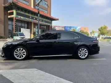 2023 Toyota Camry с пробегом 43 000 км