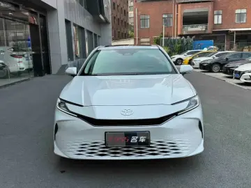 2024 Toyota Camry с пробегом 12 000 км