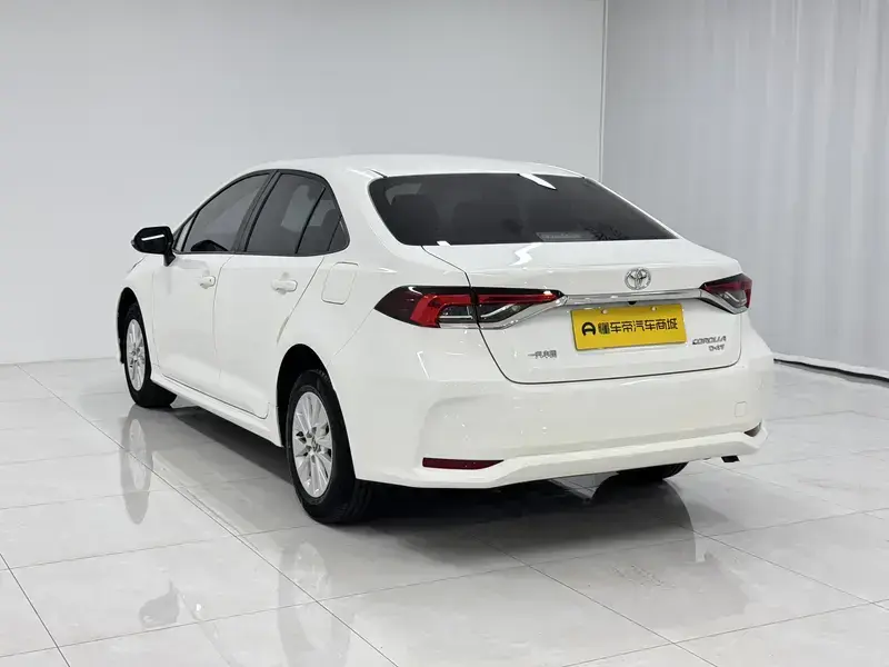2022 Toyota Corolla с пробегом 19 700 км