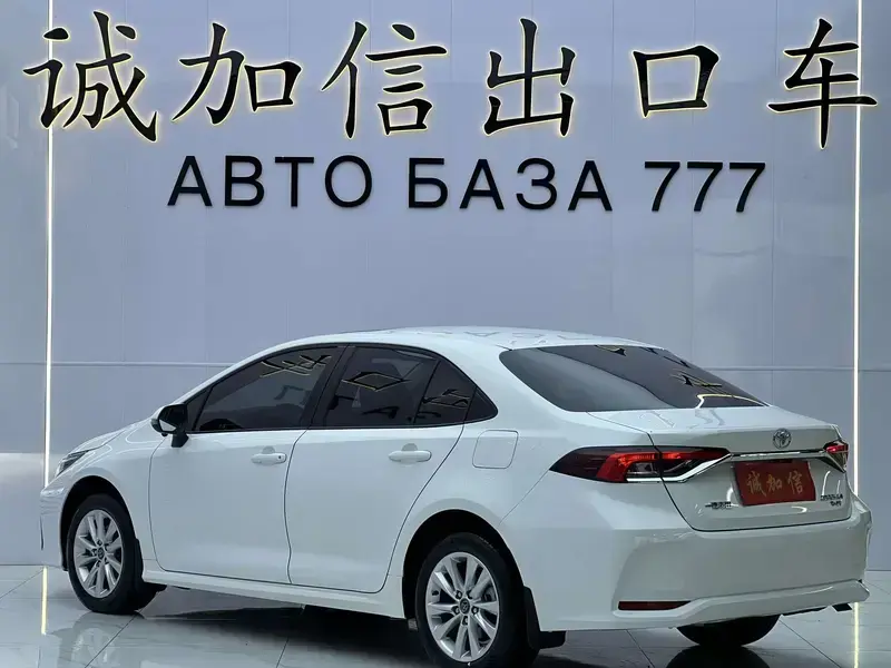 2023 Toyota Corolla с пробегом 24 000 км