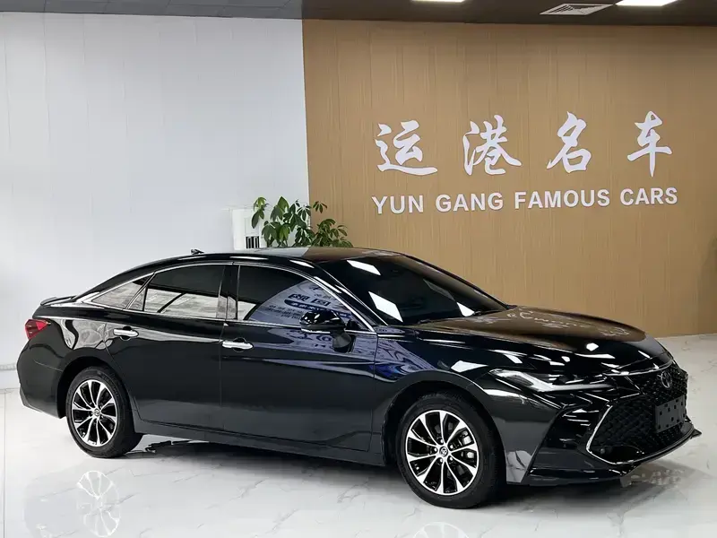 2022 Toyota Avalon с пробегом 70 000 км