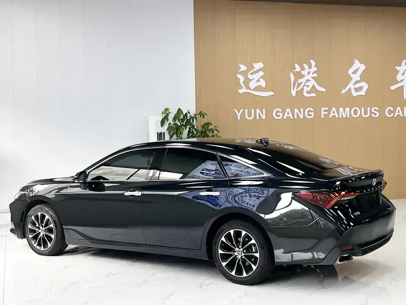 2022 Toyota Avalon с пробегом 70 000 км