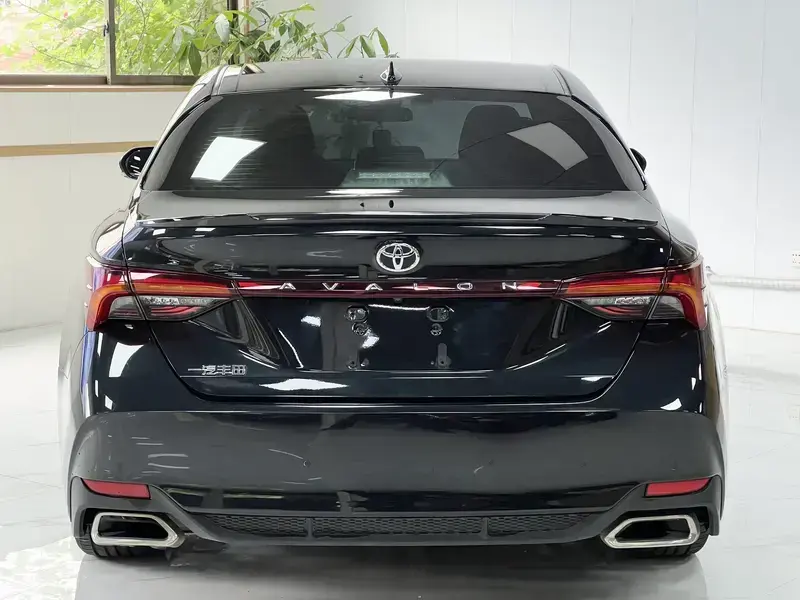 2022 Toyota Avalon с пробегом 70 000 км