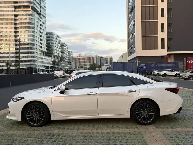 2019 Toyota Avalon с пробегом 101 000 км