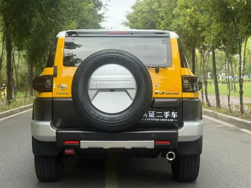 2019 Toyota FJ Cruiser с пробегом 110 000 км