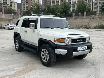 2020 Toyota FJ Cruiser с пробегом 50 000 км